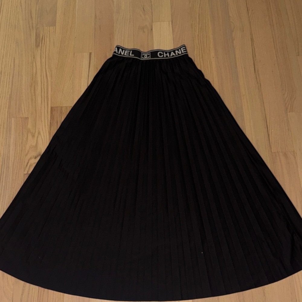 Black Pleated A-Line Skirt with Logo Waistband